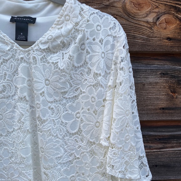 Investments Lined  White Lace V Neck Tunic - Picture 5 of 9